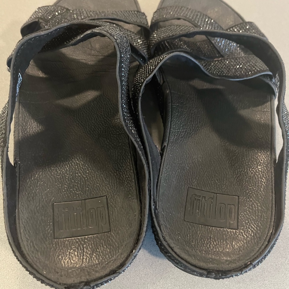 Guc-Fitflop Crisscross Sparkle Slides-Size 9 - image 5